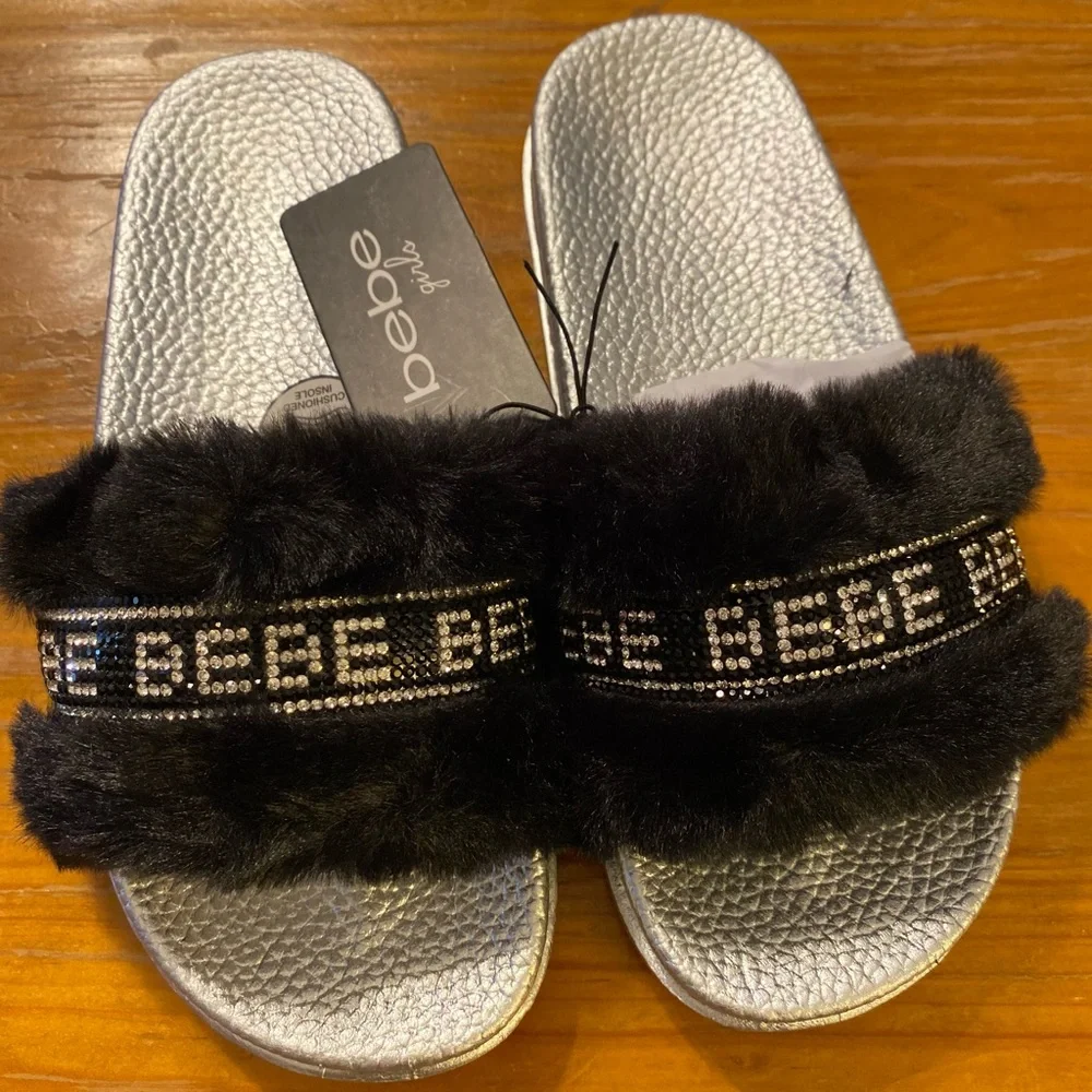 NWT Girl’s Black Faux Fur Silver Rhinestone BeBe Nonskid Slides Shoes 2/3 Large